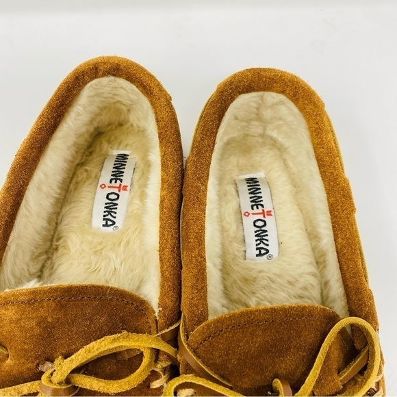 Minnetonka Pile Lined Hard Sole Moccasins Size 7W - Picture 3 of 5